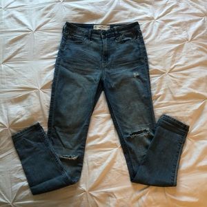 High waisted Hollister jeans
